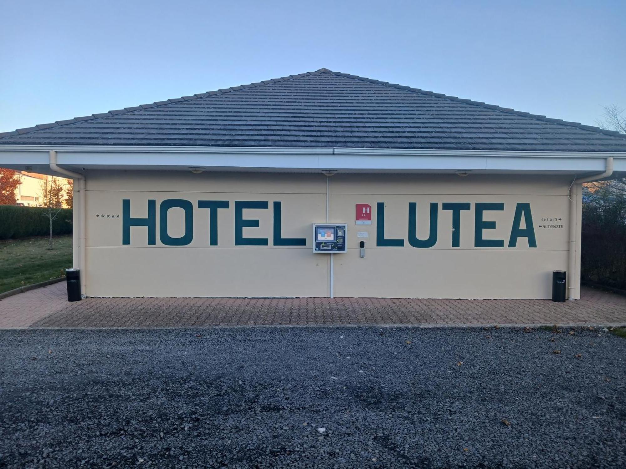 The Originals Access, Hotel Le Lutea Riom-es-Montagnes Exterior photo