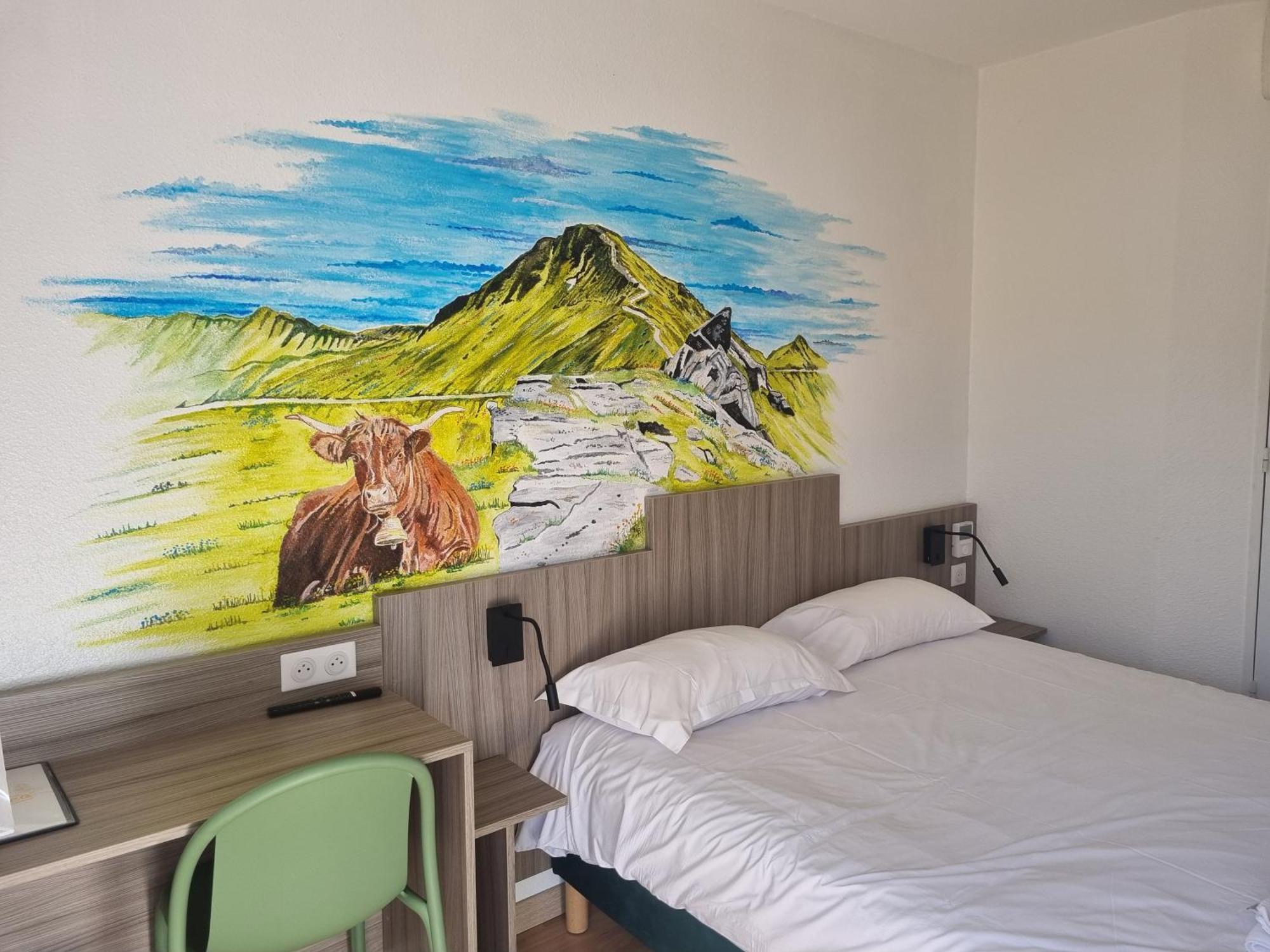 The Originals Access, Hotel Le Lutea Riom-es-Montagnes Exterior photo